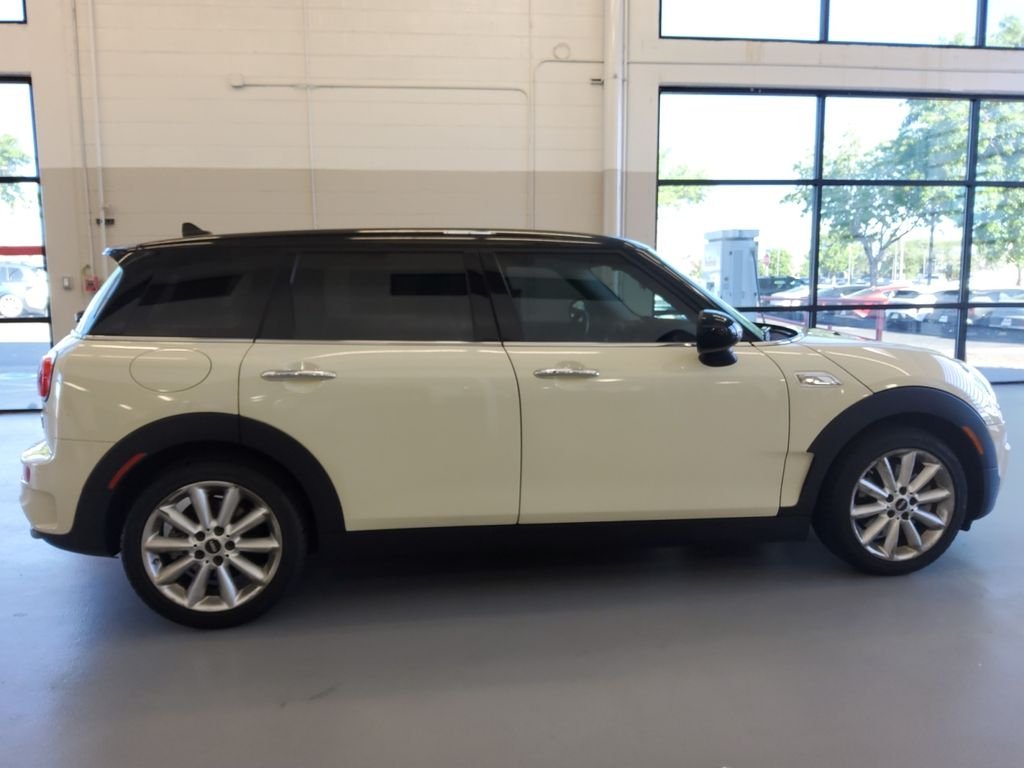 Used 2019 White MINI Classic image 28