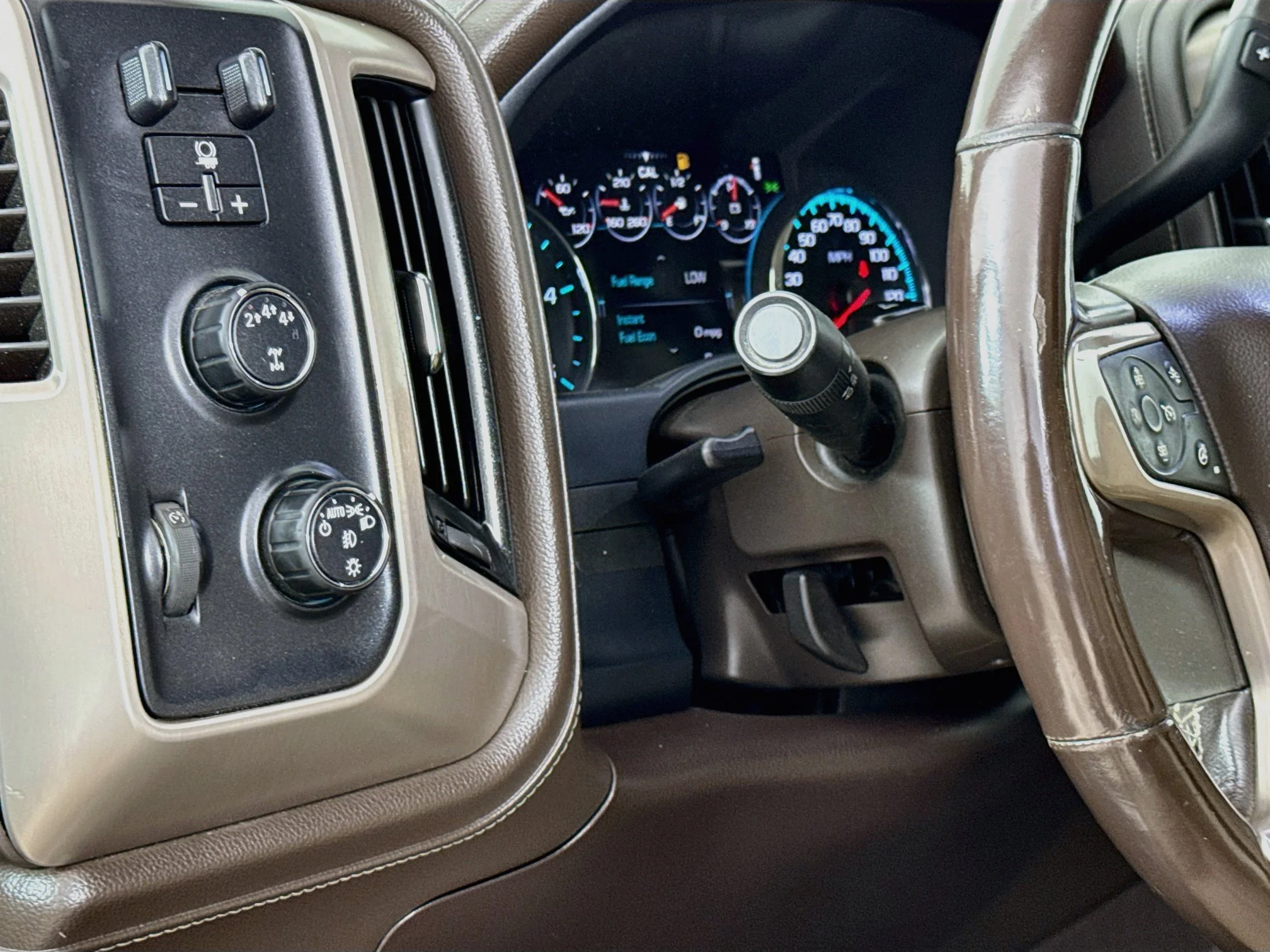 Used 2018 ONYX BLACK GMC Denali image 12