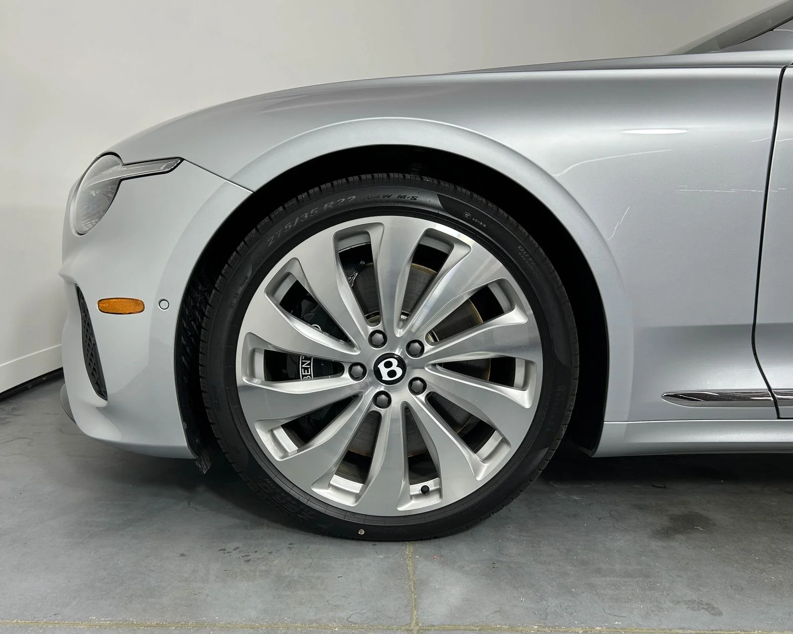 New 2026  Bentley V8 image 6