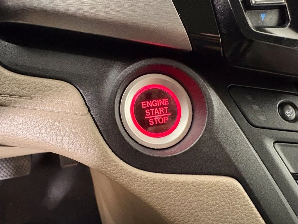 Used 2021 Red Honda EX image 26