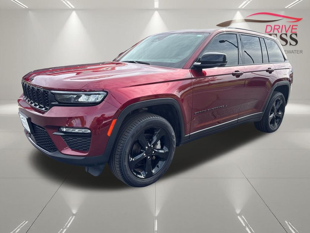 Used 2023 Red Jeep Limited image 4