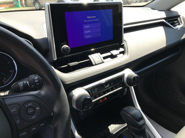 Used 2023 Ice Cap Toyota Hybrid XLE image 18