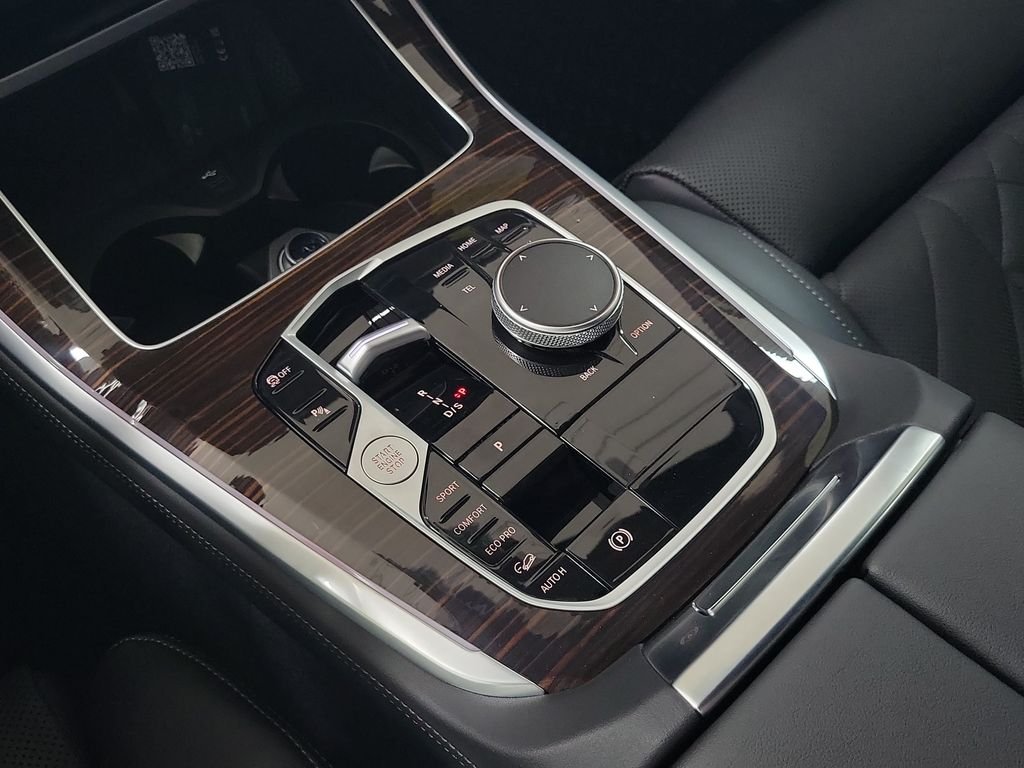 New 2026 Black Sapphire Metallic BMW xDrive40i image 13