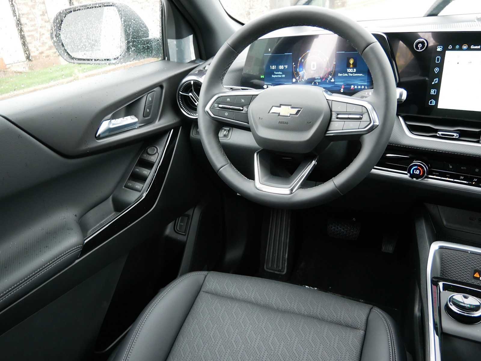 New 2027 Summit White Chevrolet LT image 13