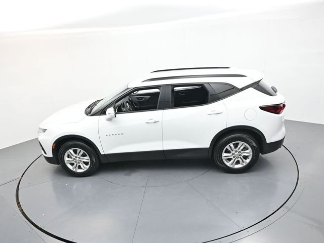 Used 2022 Summit White Chevrolet LT image 38