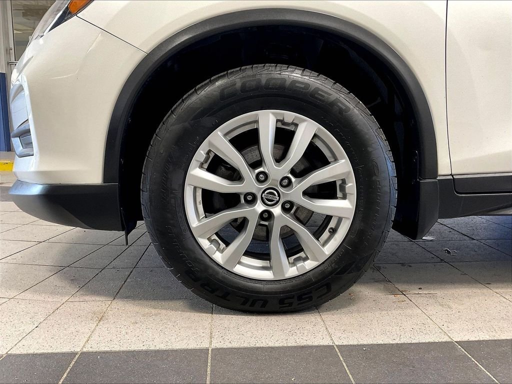 Used 2018 White Nissan SV image 7