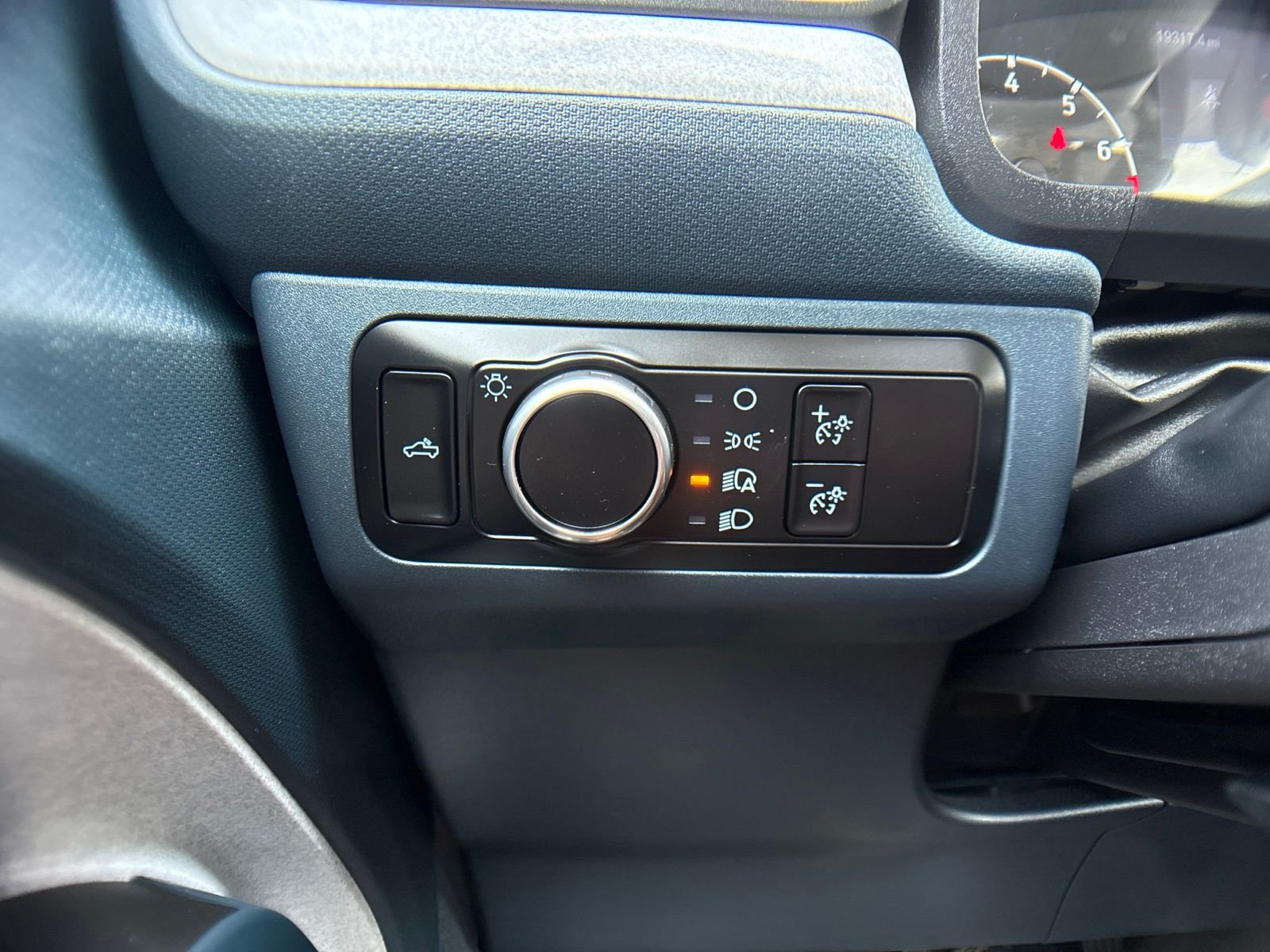 Used 2024 Gray Ford XLT image 21