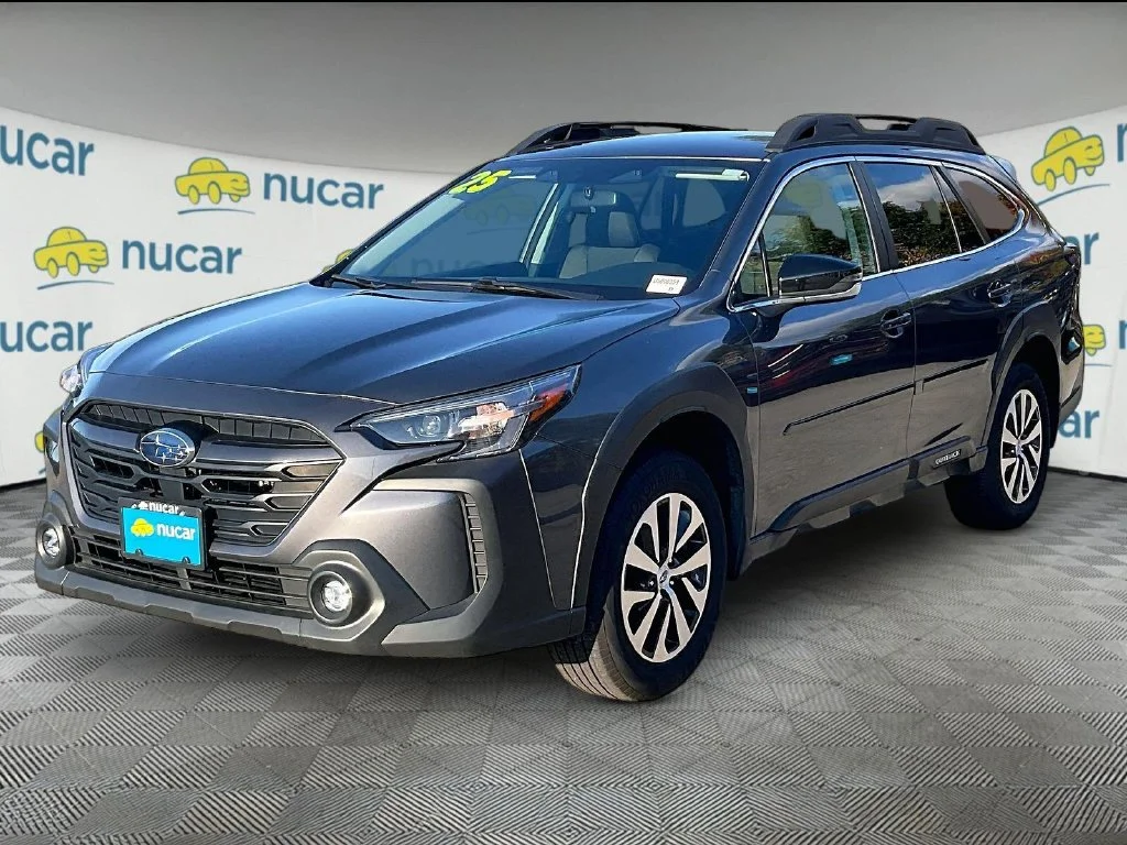 Used 2025 Magnetite Gray Metallic Subaru Premium image 3