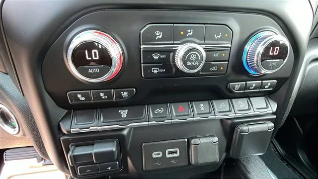 2022 GMC Sierra 2500HD AT4 - Photo 14