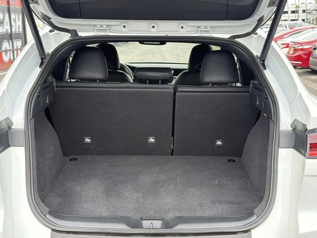 Used 2023 RADIANT WHITE INFINITI ESSENTIAL image 29