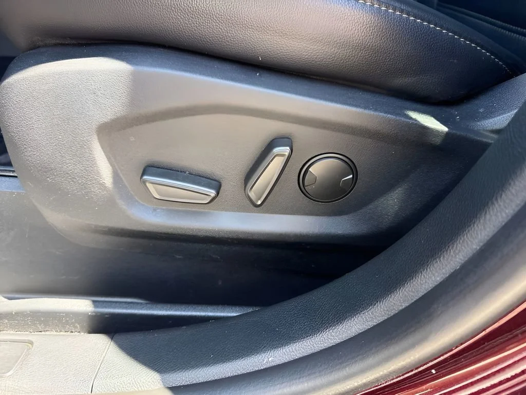 Used 2024 Red Ford SEL image 10
