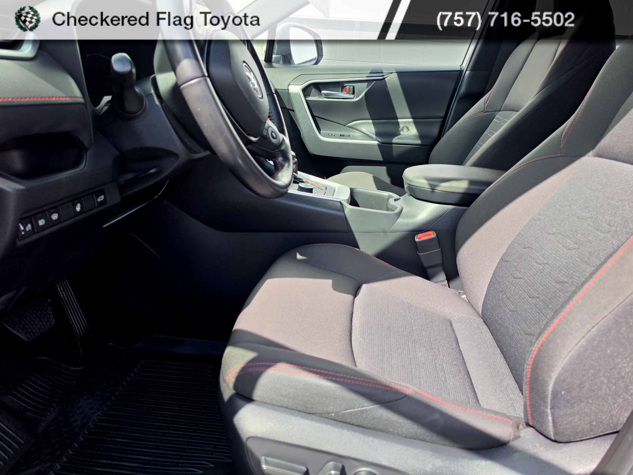 Used 2024 Ice Cap Toyota SE image 14