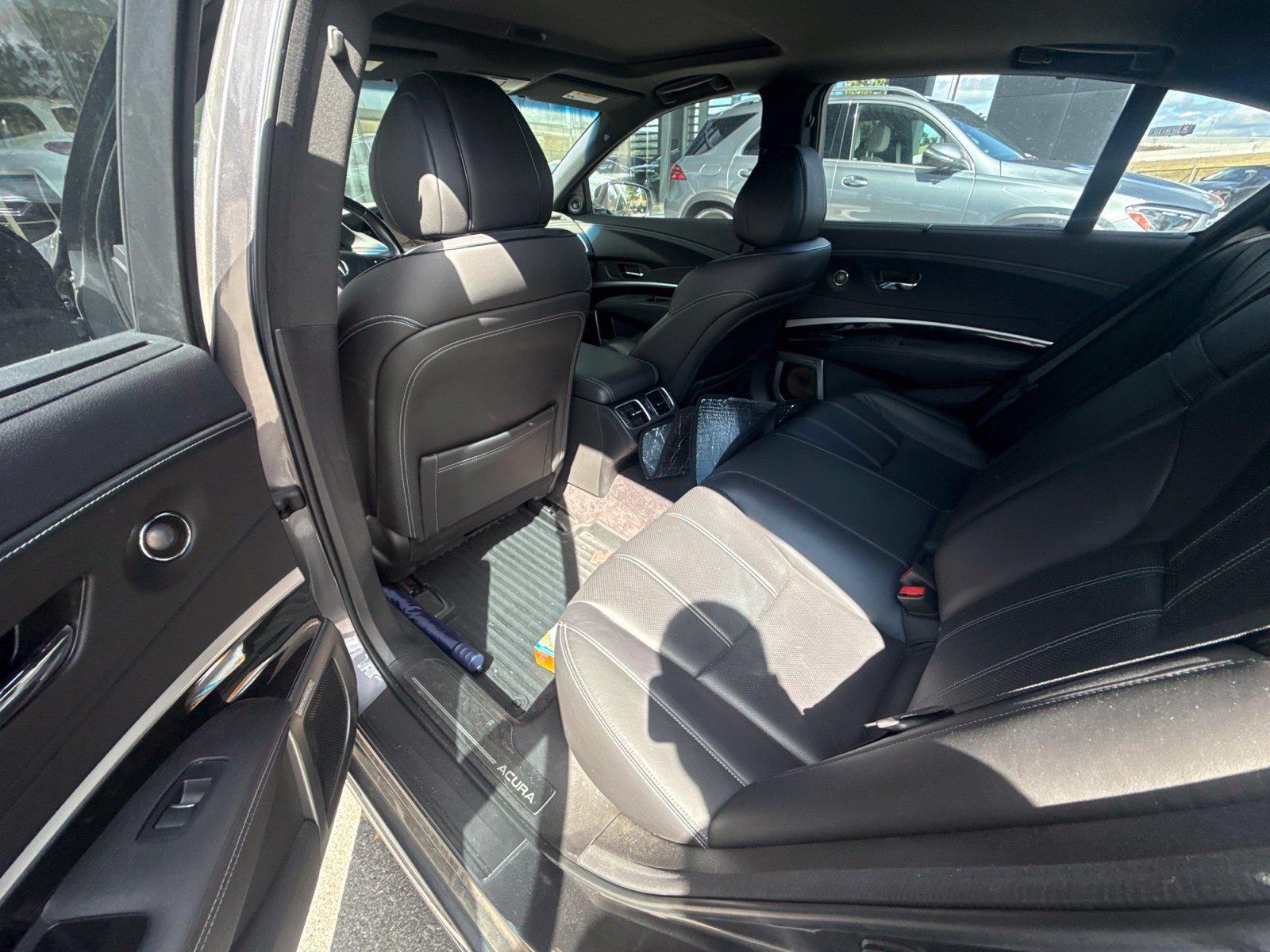 Used 2018 Modern Steel Metallic Acura Base image 12