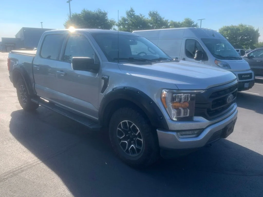 Used 2023 Silver Metallic Ford XLT image 5