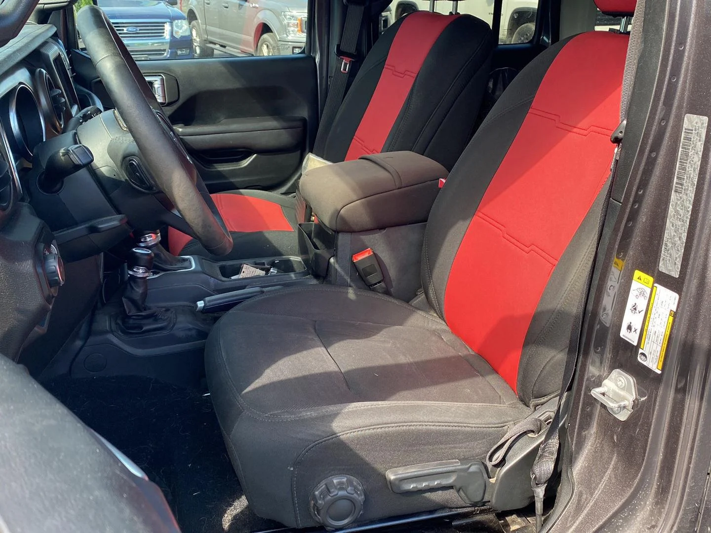 Used 2018 Granite Crystal Metallic Clearcoat Jeep Sport S image 2
