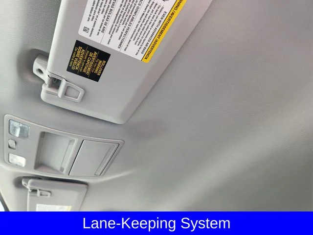 New 2026 Space White Metallic Ford XLT image 25