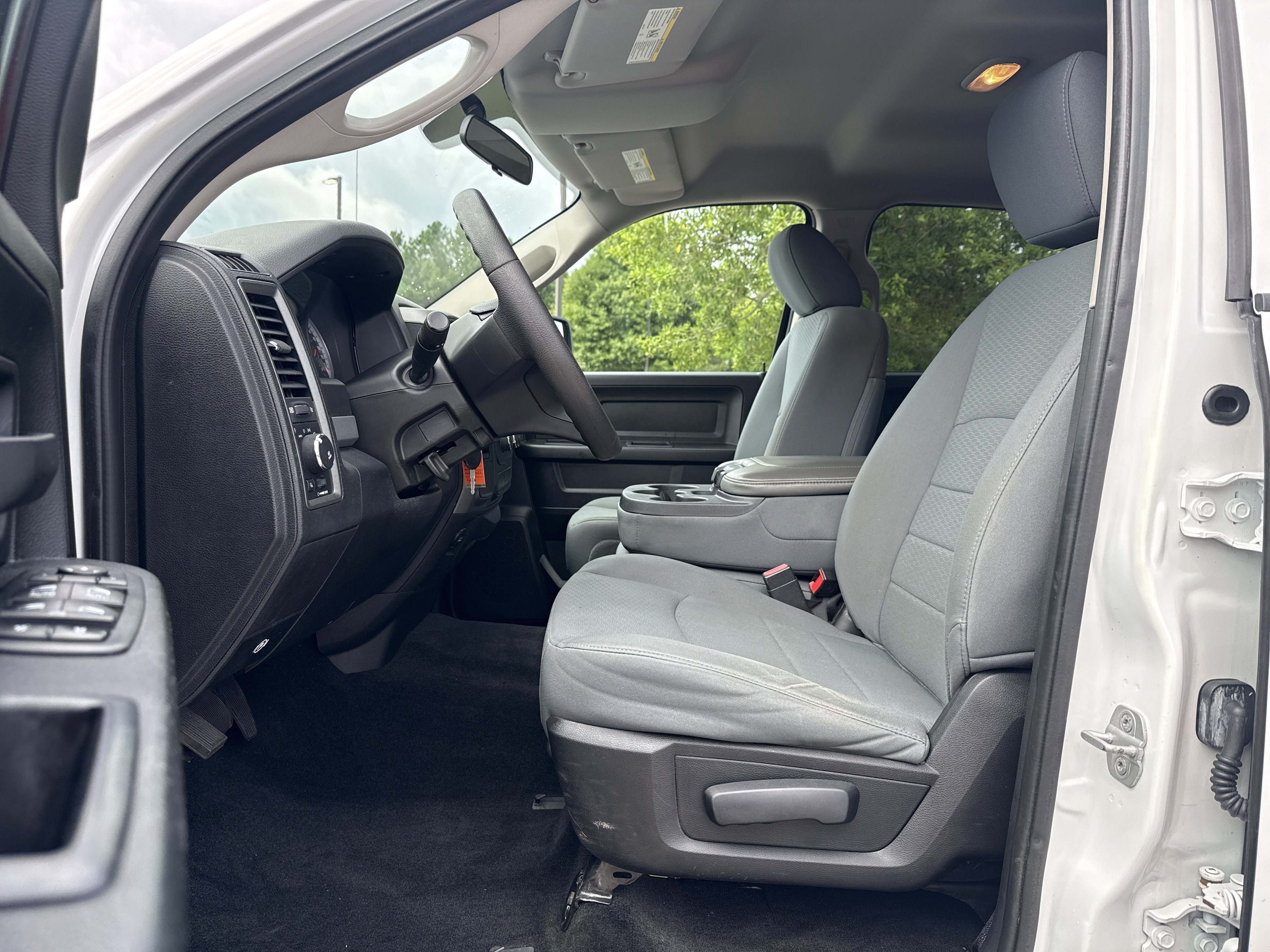 Used 2013 Bright White Ram Express image 9