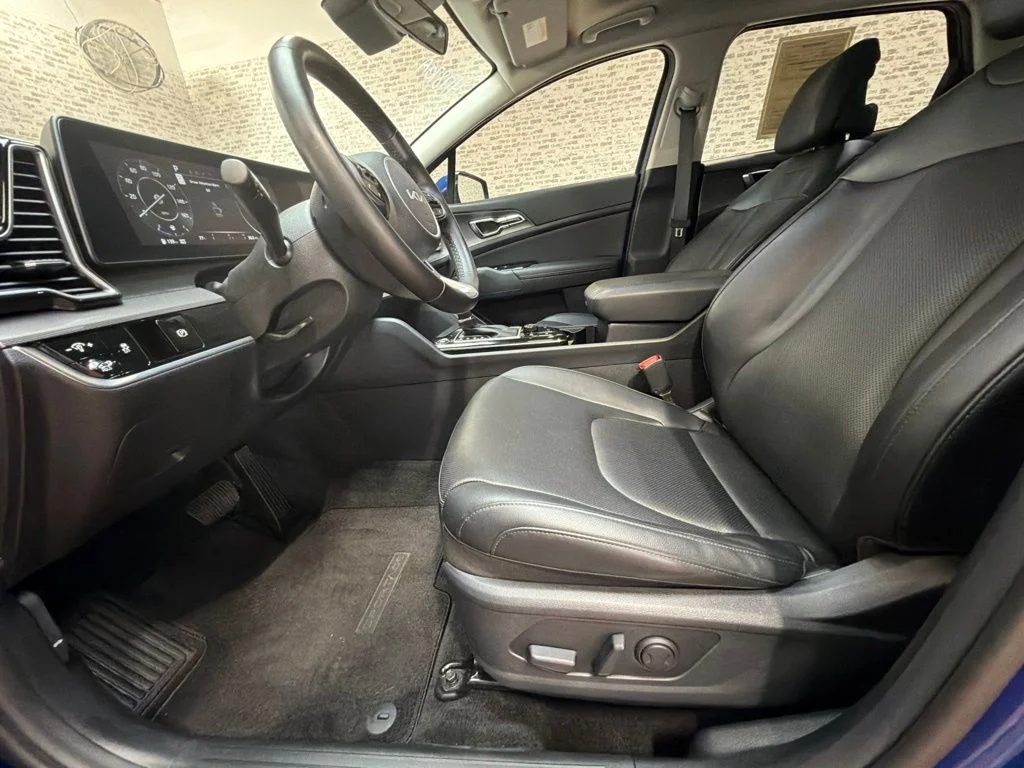 Used 2023 Sapphire Blue Kia SX image 23