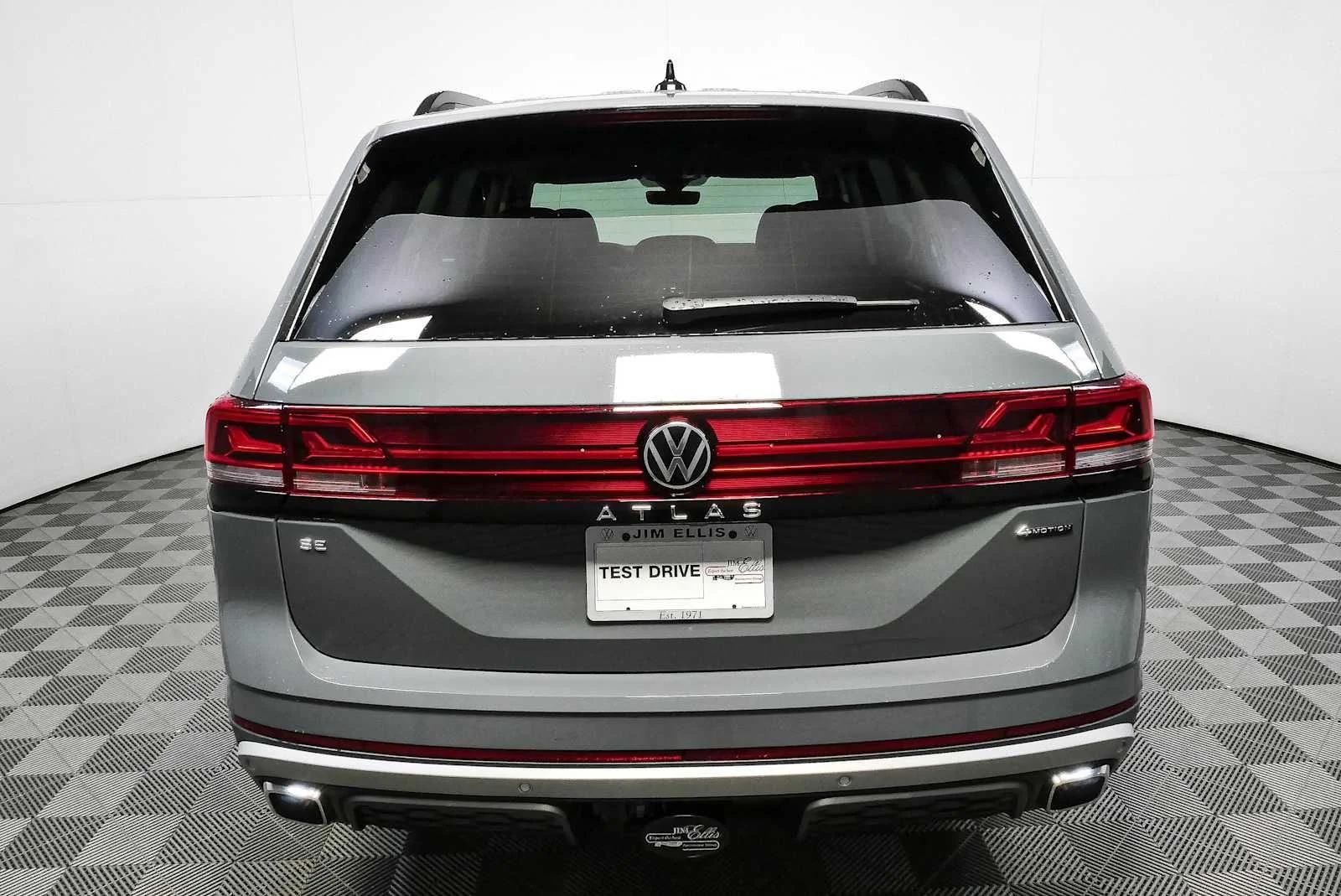 New 2026 Pure Gray Volkswagen 2.0T Peak Edition image 33