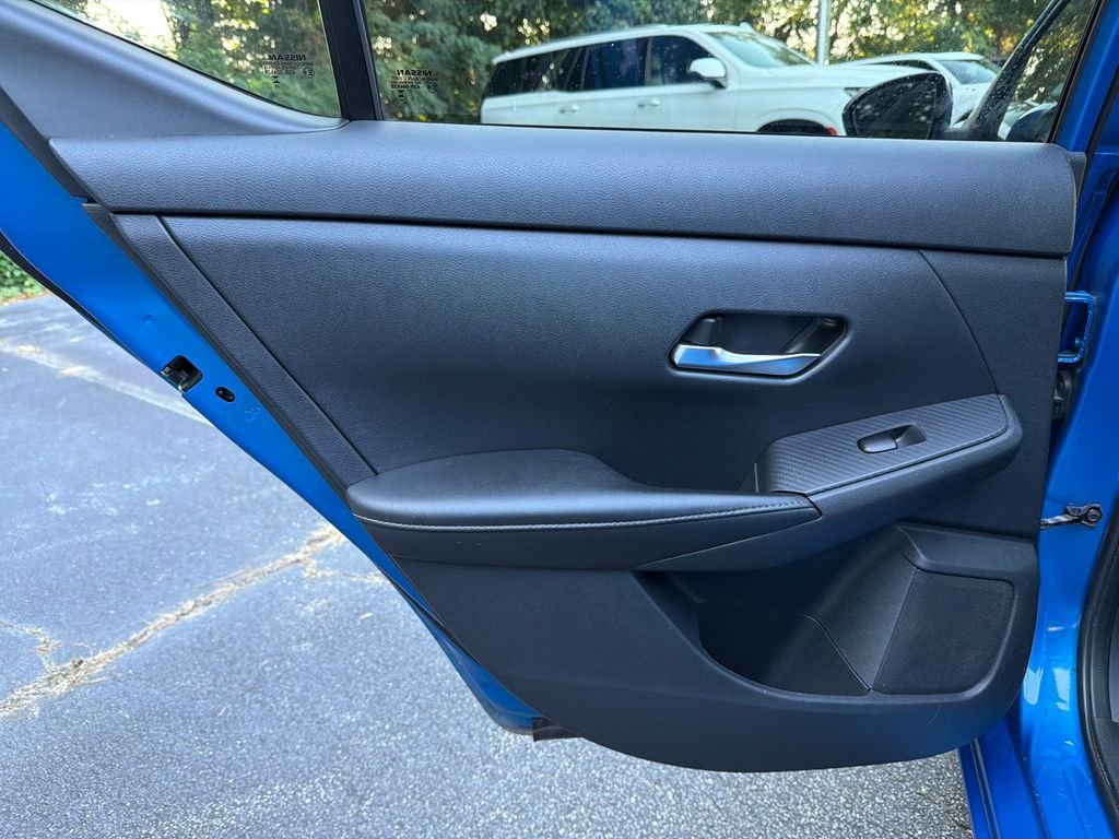 Used 2022 Blue Nissan SV image 21