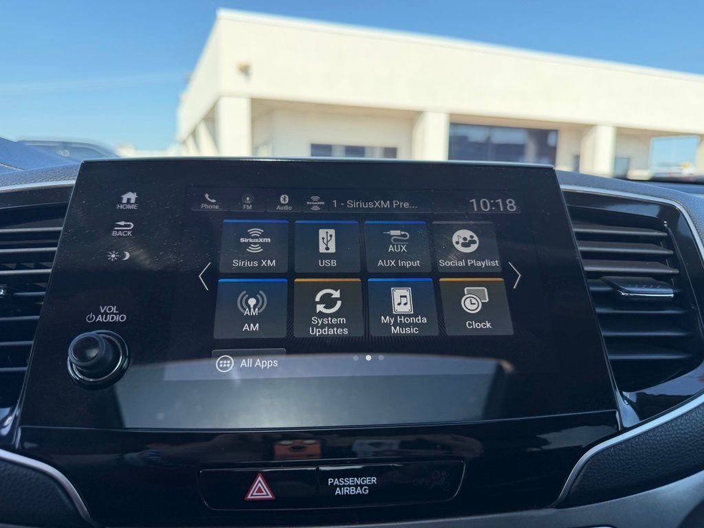 Used 2020 Black Honda EX-L image 38