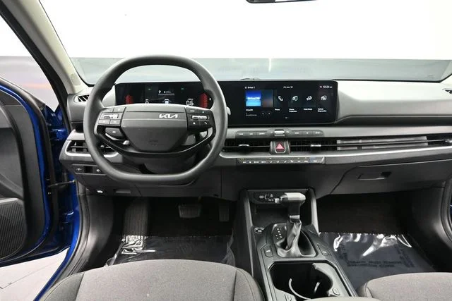 Used 2025 Blue Kia LXS image 17