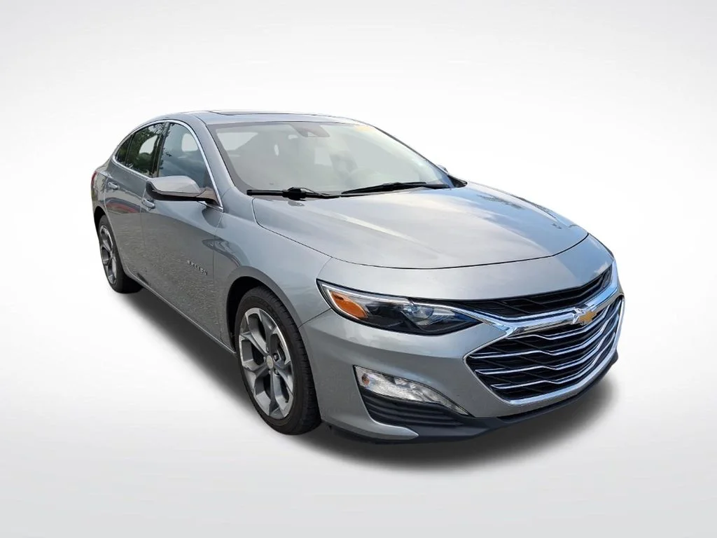 Used 2024 Gray Chevrolet LT image 3
