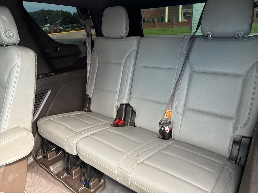 Used 2021 Gray Chevrolet Z71 image 17