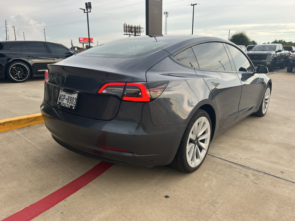 Used 2022 Midnight Silver Metallic Tesla Base image 3