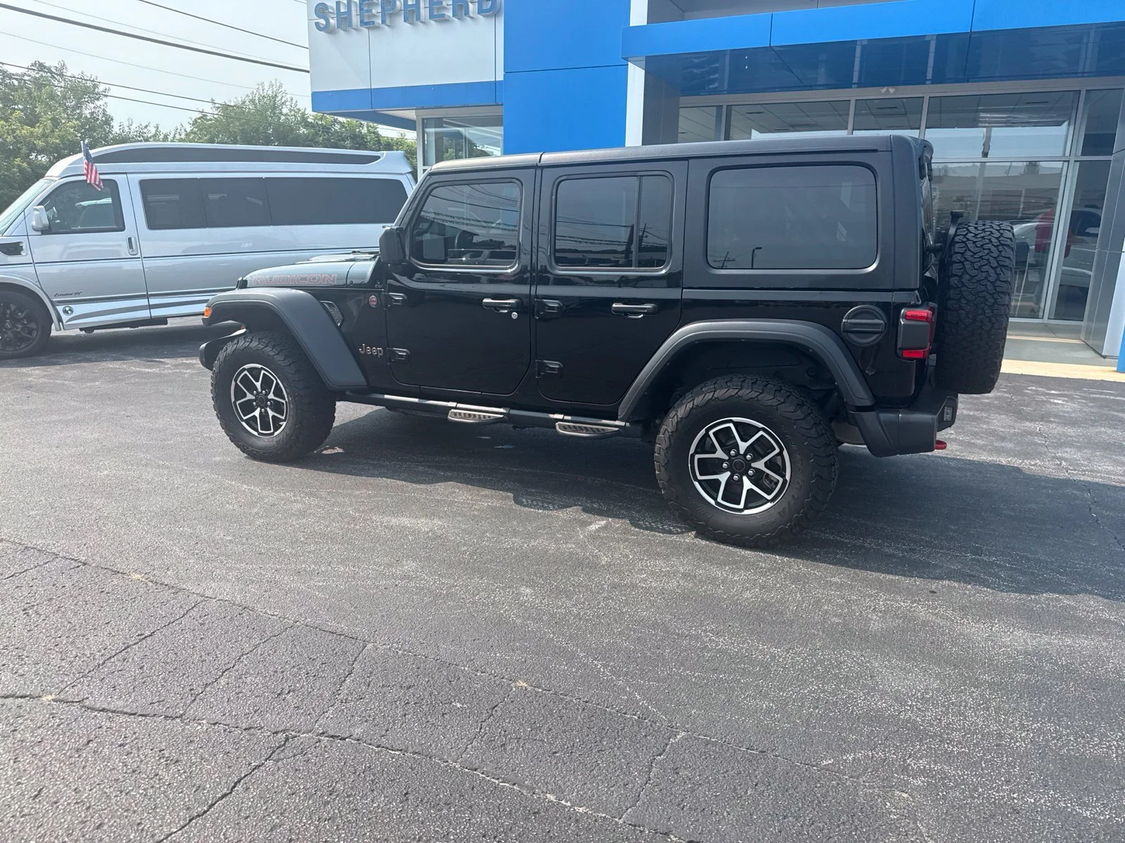 Used 2024 Black Jeep Rubicon image 4