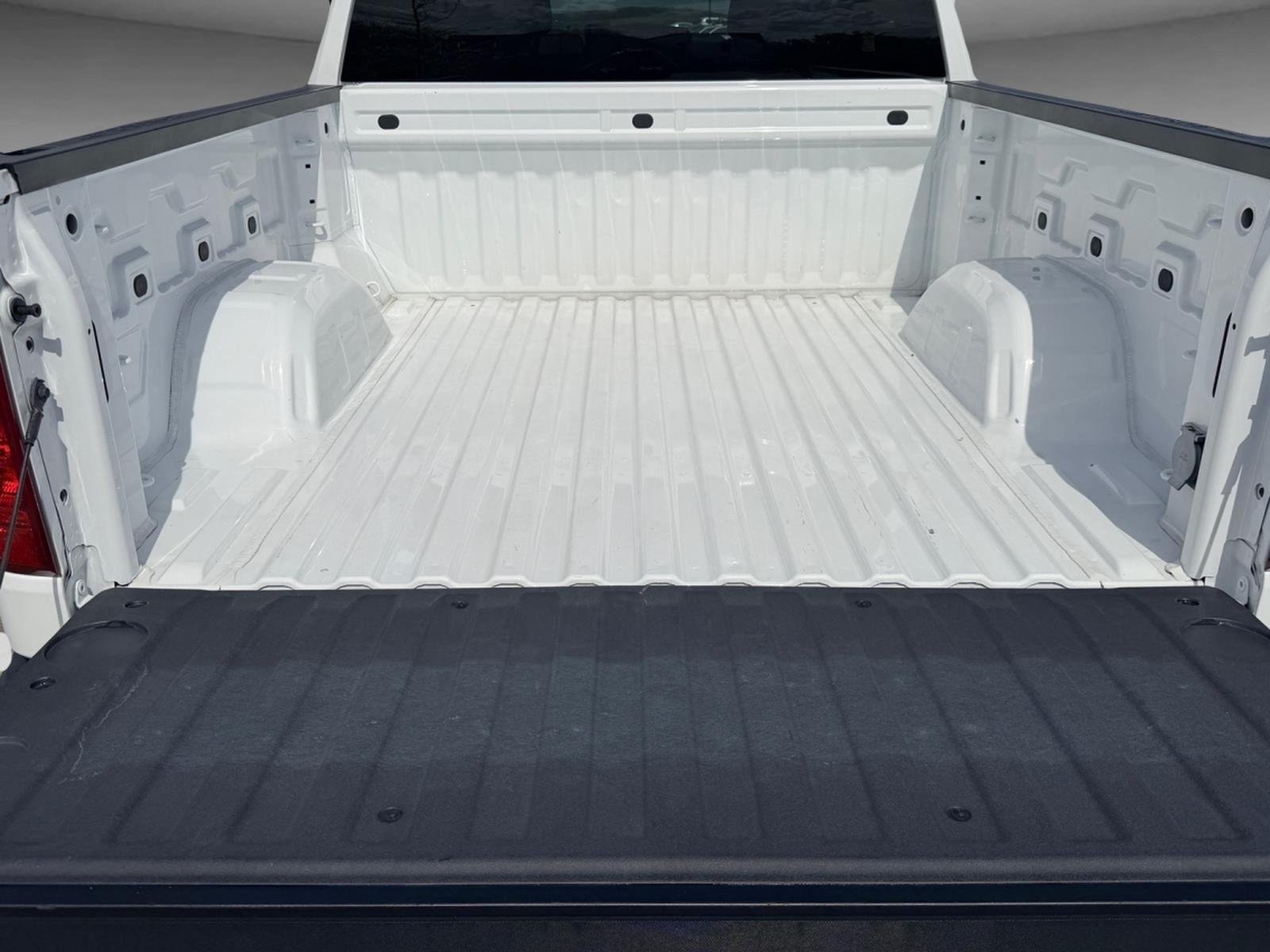 2024 Chevrolet Silverado 1500 Custom - Photo 29