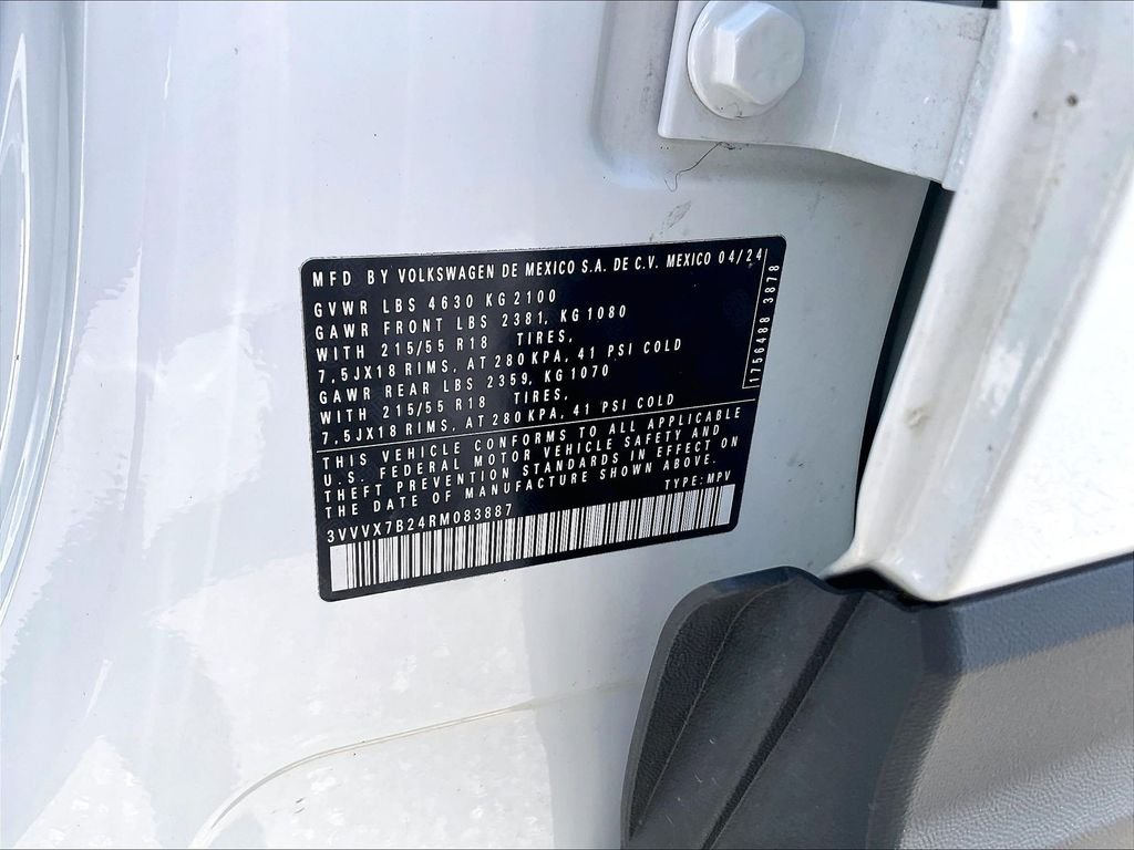 Used 2024 Pure White Volkswagen 1.5T SE image 32