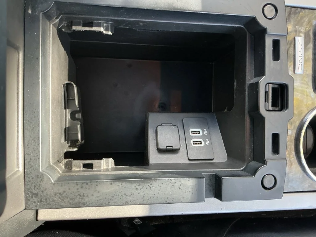 Used 2017 Gray Ford Limited image 34