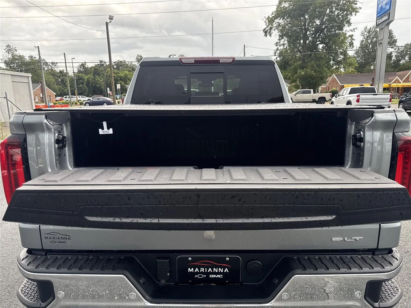 New 2026 Sterling Metallic GMC SLT image 33