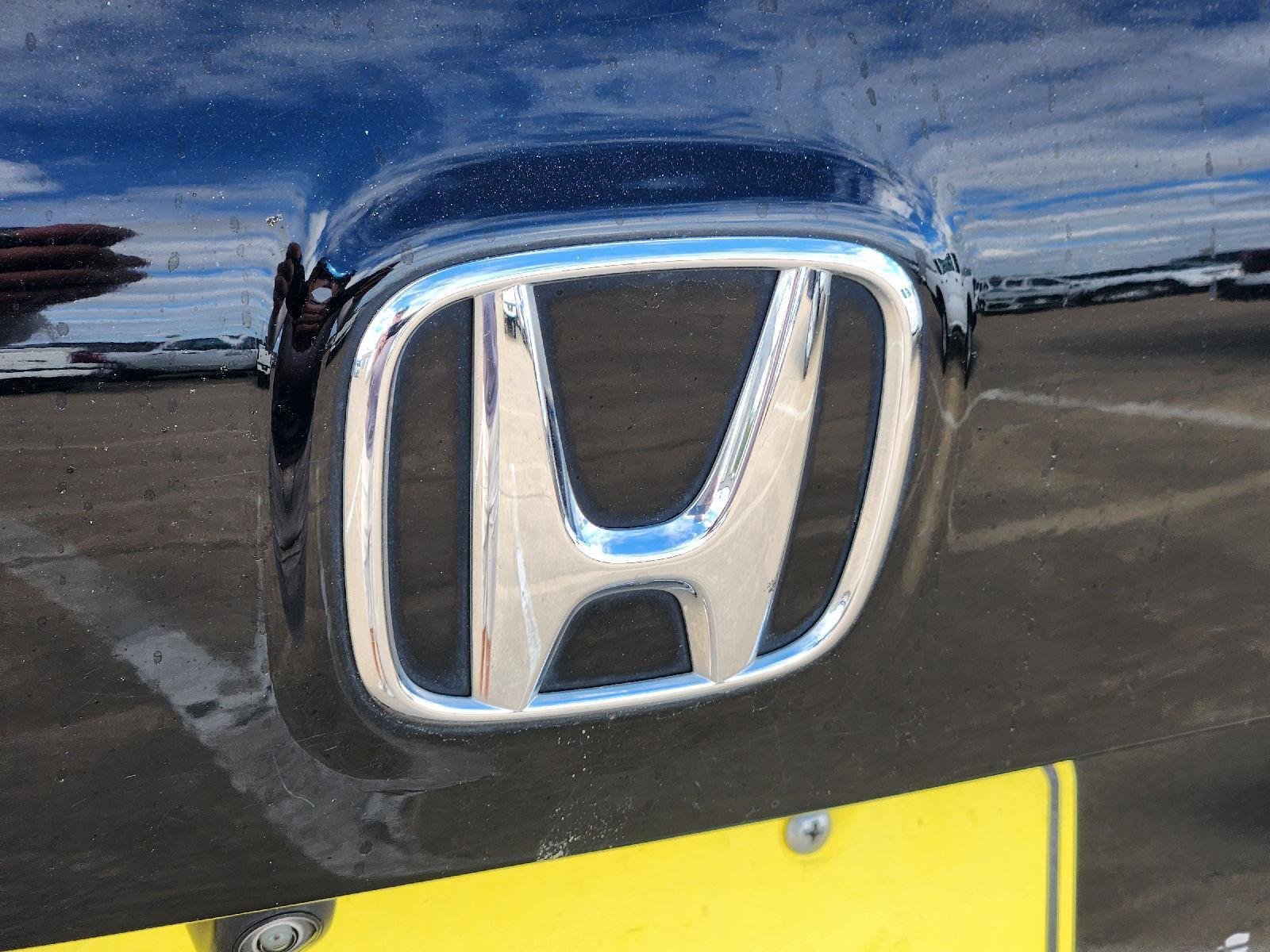 Certified Used 2021 Crystal Black Pearl Honda EX-L image 11