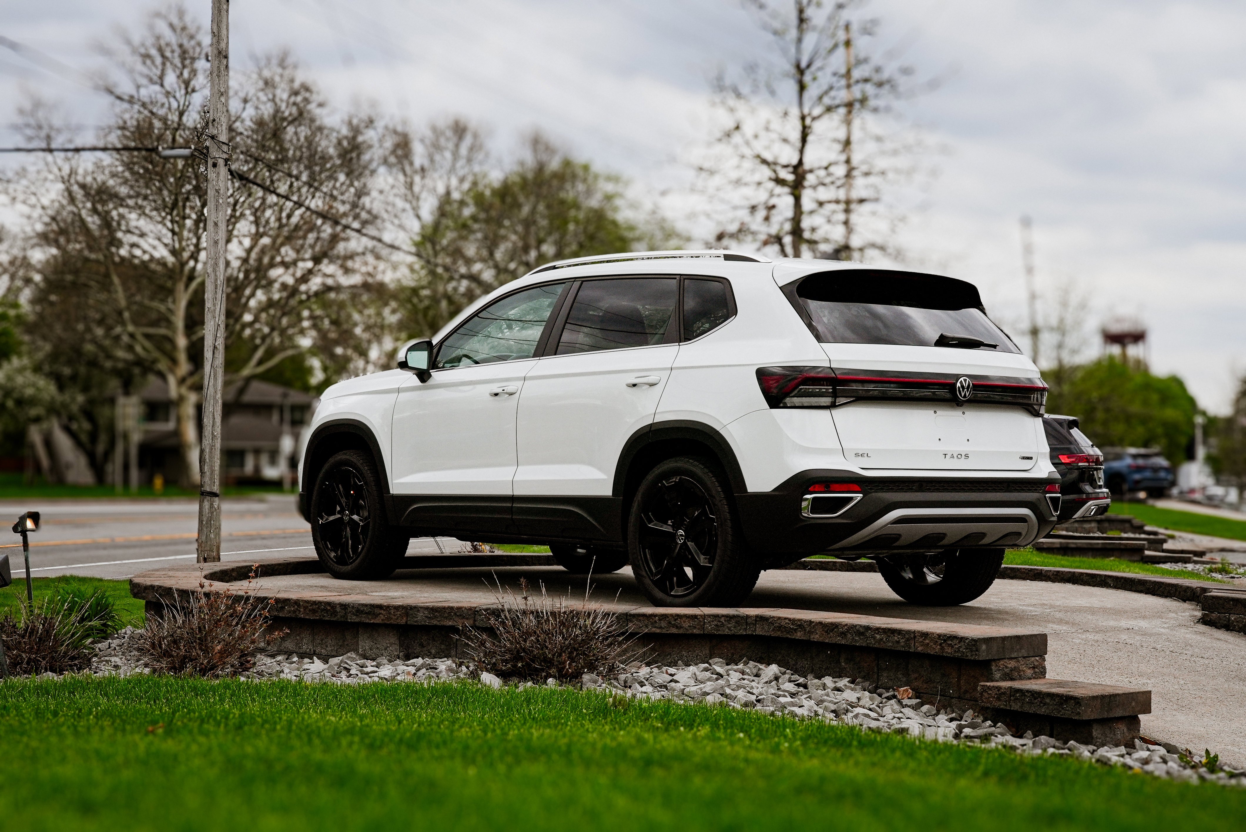 New 2026 Pure White Volkswagen SEL image 4