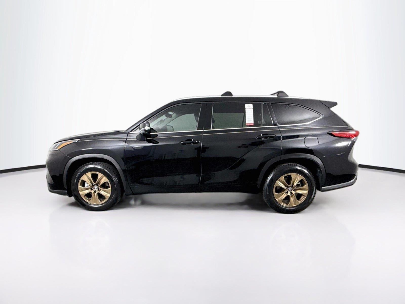 Used 2022 Midnight Black Metallic Toyota Bronze Edition image 13