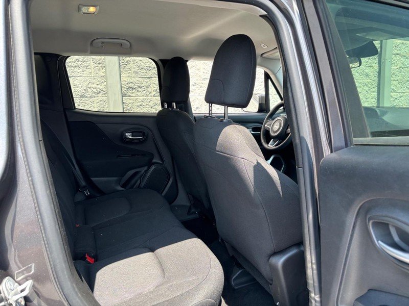 Used 2020 Granite Crystal Metallic Clearcoat Jeep Sport FWD image 14