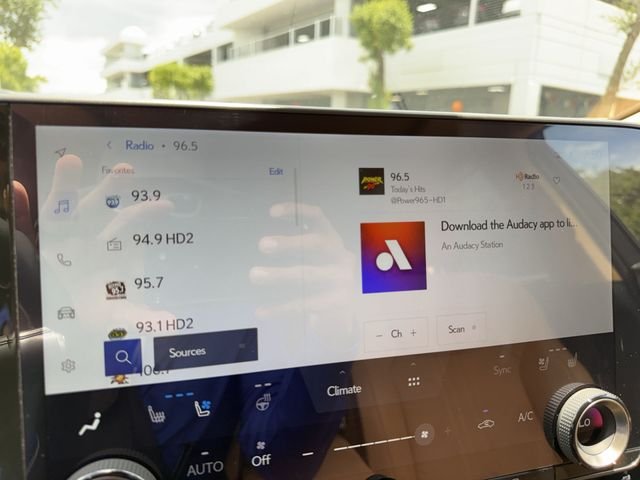 2025 Lexus NX 250 - Photo 16