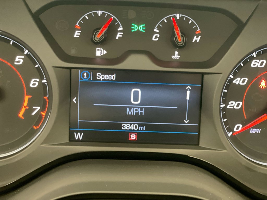 2023 Chevrolet Camaro LT1 - Photo 12