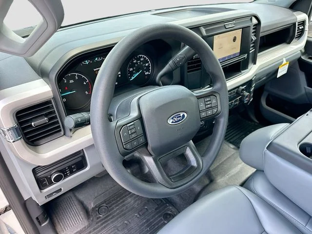 New 2026 Oxford White Ford XL image 6