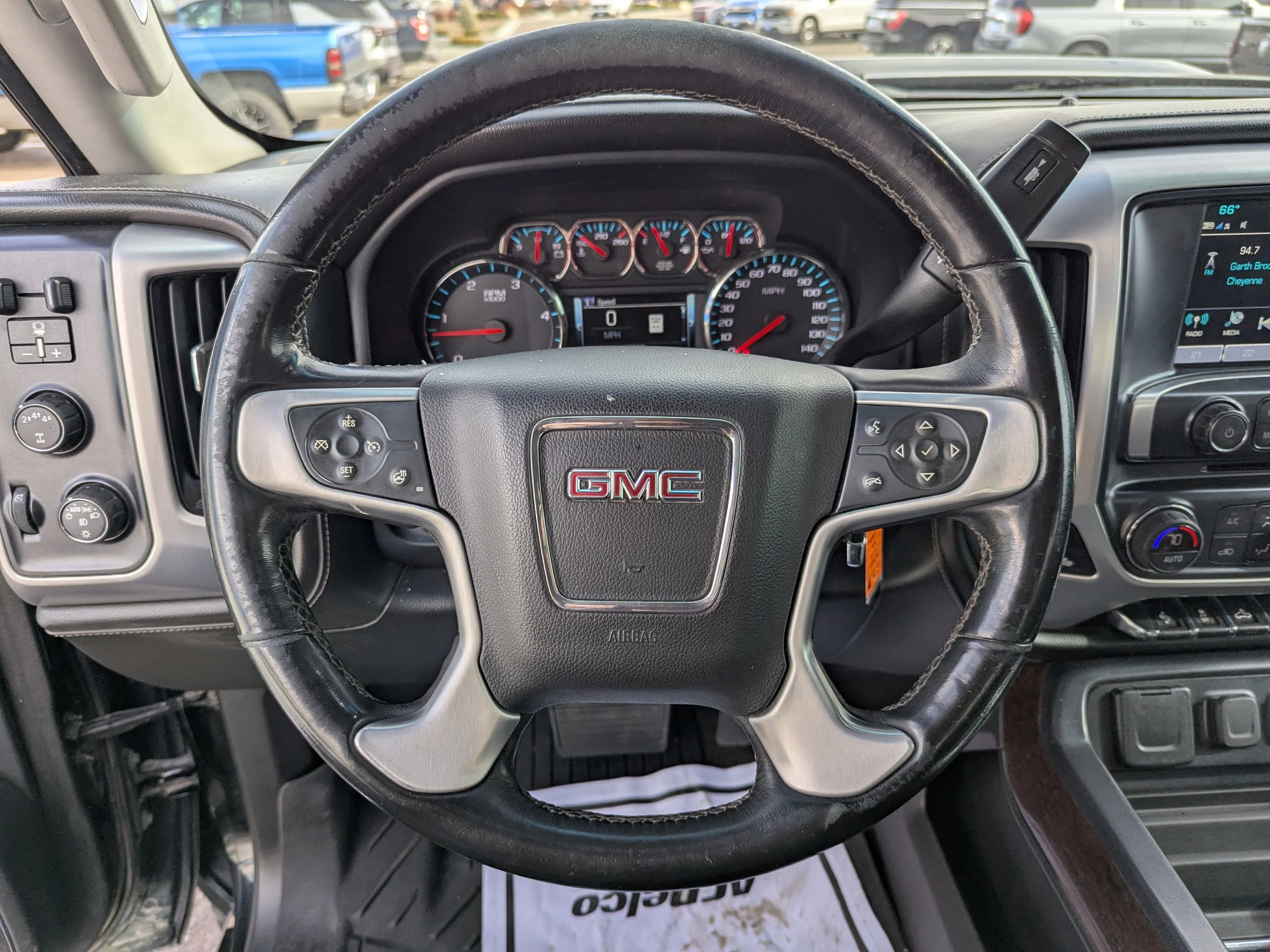2018 GMC Sierra 2500HD SLT - Photo 16