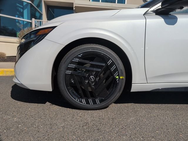 2026 Nissan Sentra SR - Photo 8
