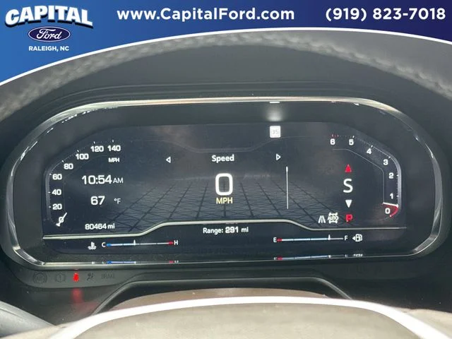 Used 2022 White GMC SLT image 25