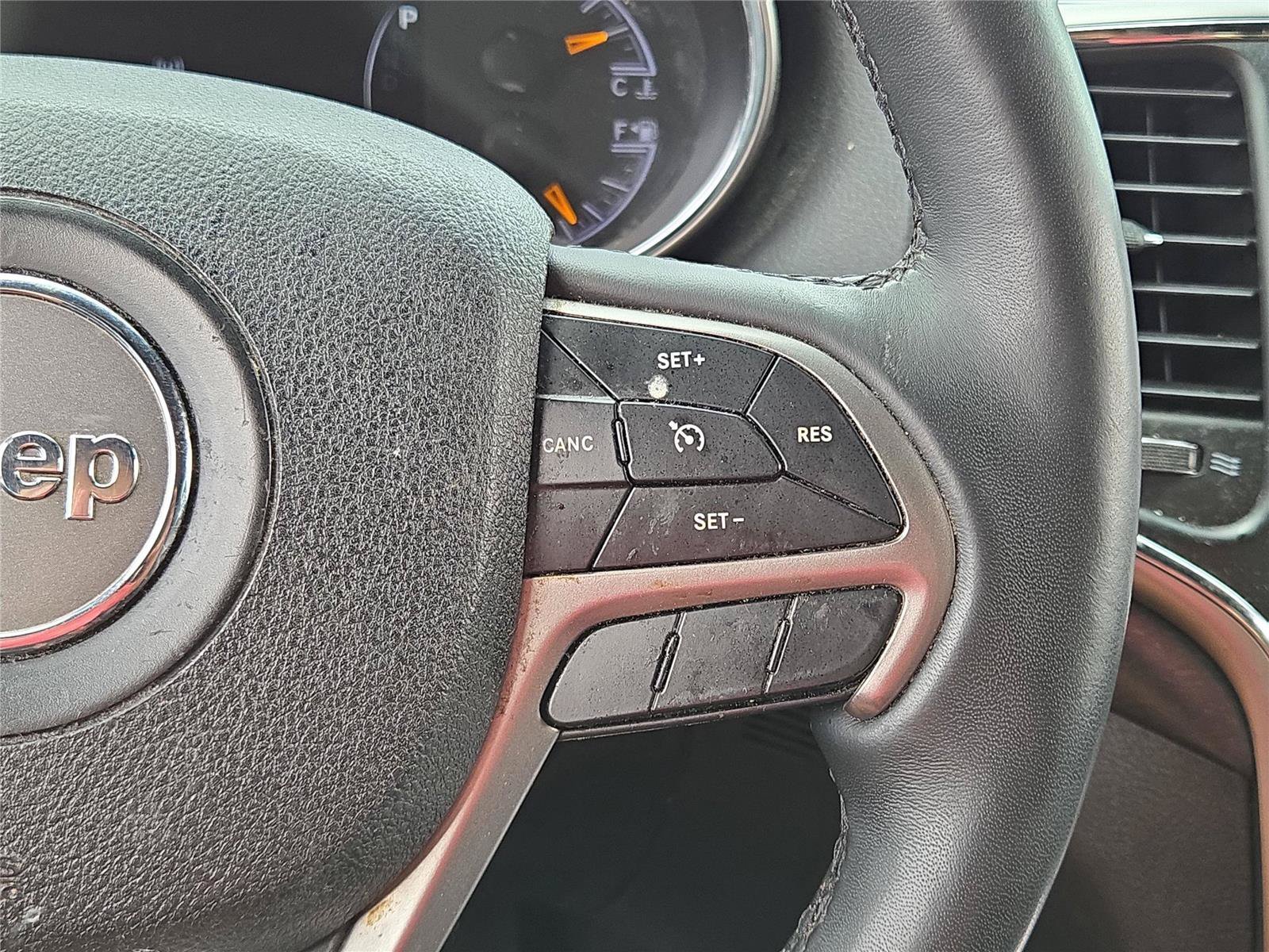 Used 2018 White Jeep Laredo E image 24