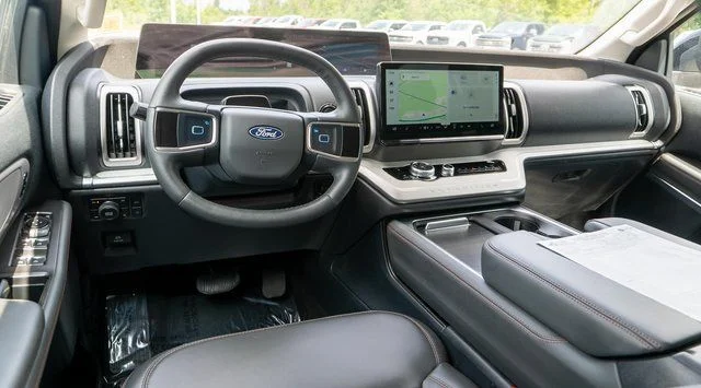 Used 2025 Black Ford Active image 14