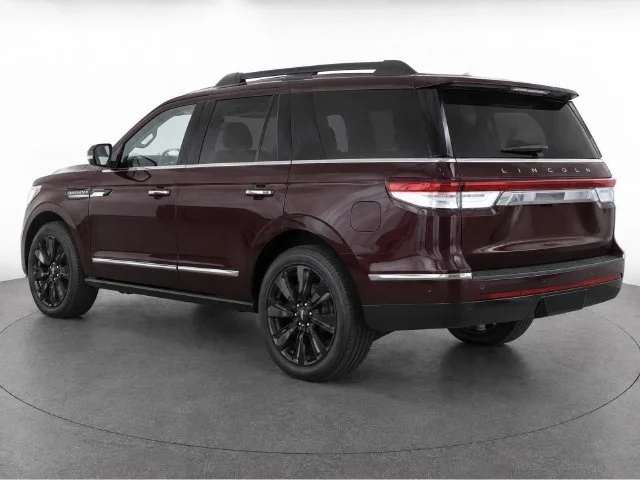 Used 2024 Diamond Red Metallic Tinted Clearcoat Lincoln Black Label image 4
