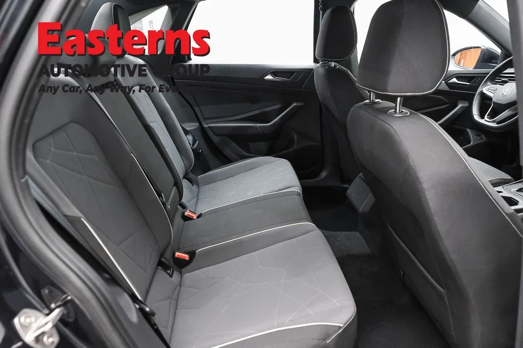 Used 2025 Black Volkswagen 1.5T Sport image 22