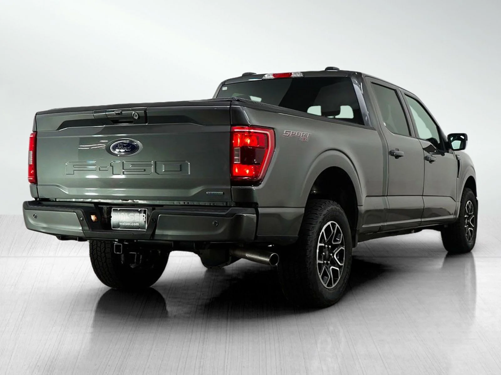 Used 2022 Gray Metallic Ford XLT image 5