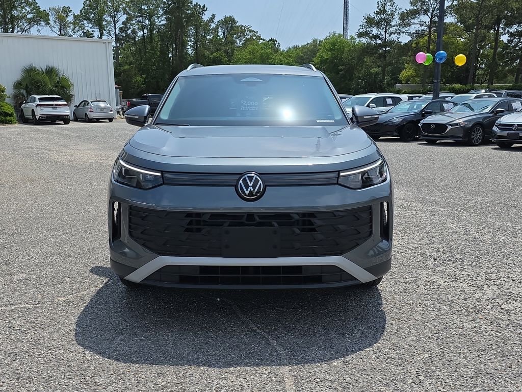 Used 2025  Volkswagen 2.0T SE image 10